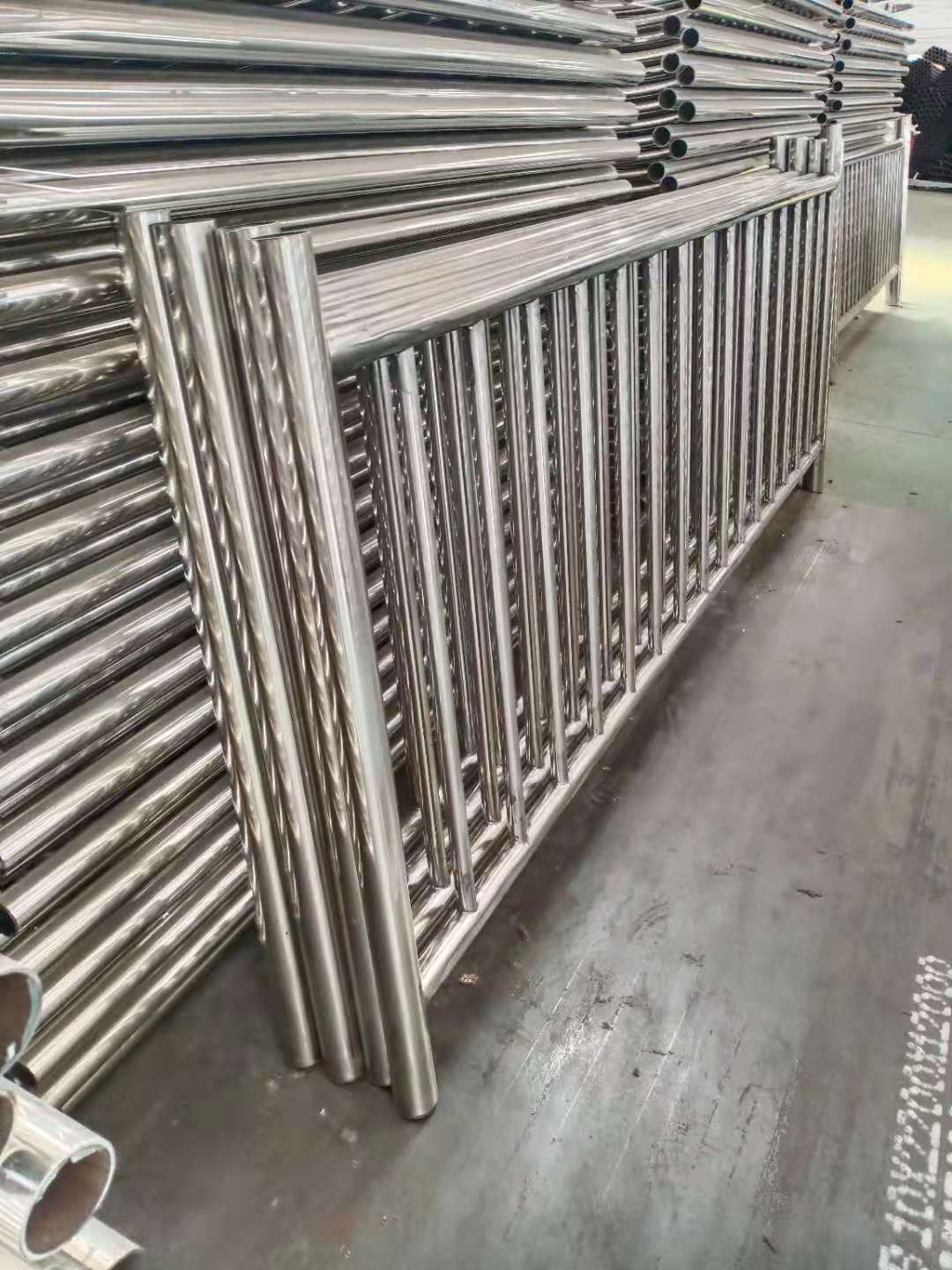不锈钢复合管护栏生产厂家厂家销售
