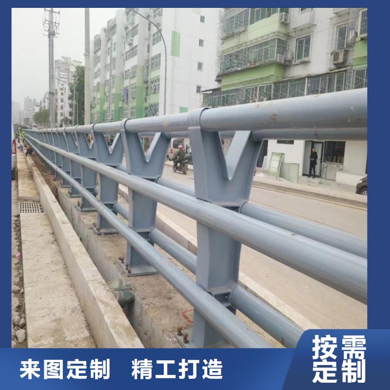 四川省广安防撞不锈钢复合管护栏展鸿护栏支持定制
