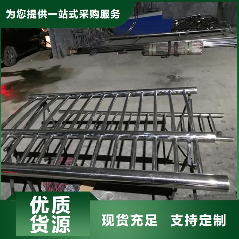 牡丹江公园栈道防腐木扶手不锈钢立柱护栏 厂家实力强大