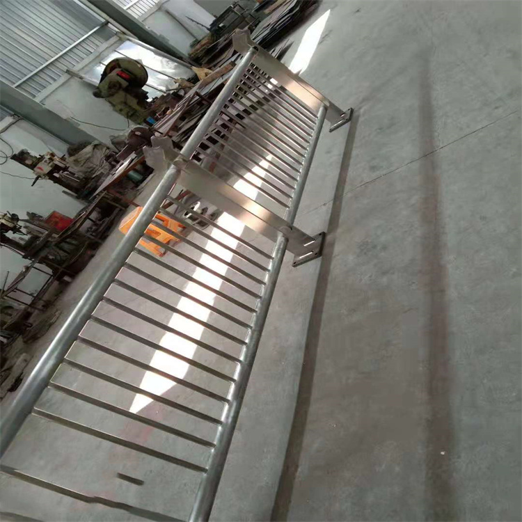 装桥梁防撞护栏焊接喷塑源头厂家