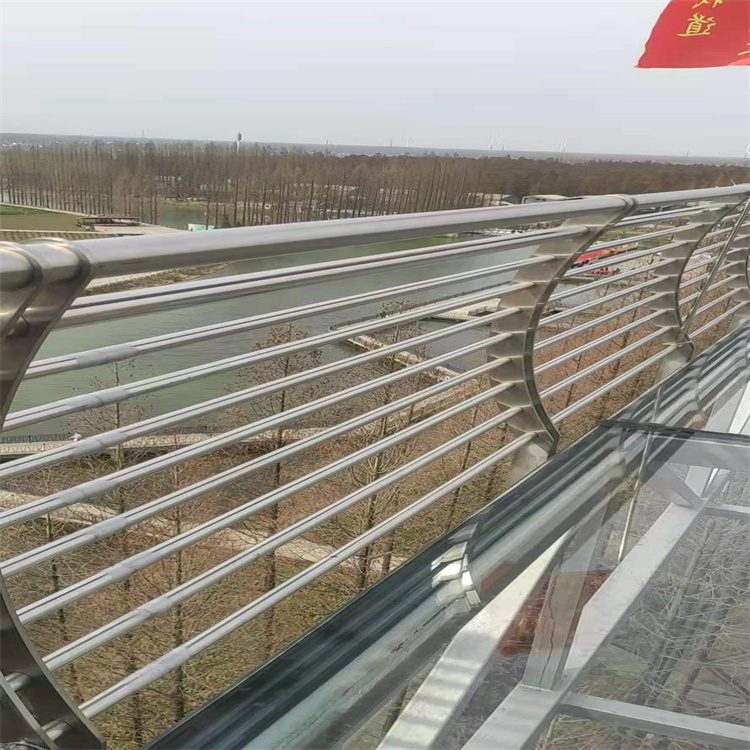 东营桥梁部结构防撞护栏生产制作