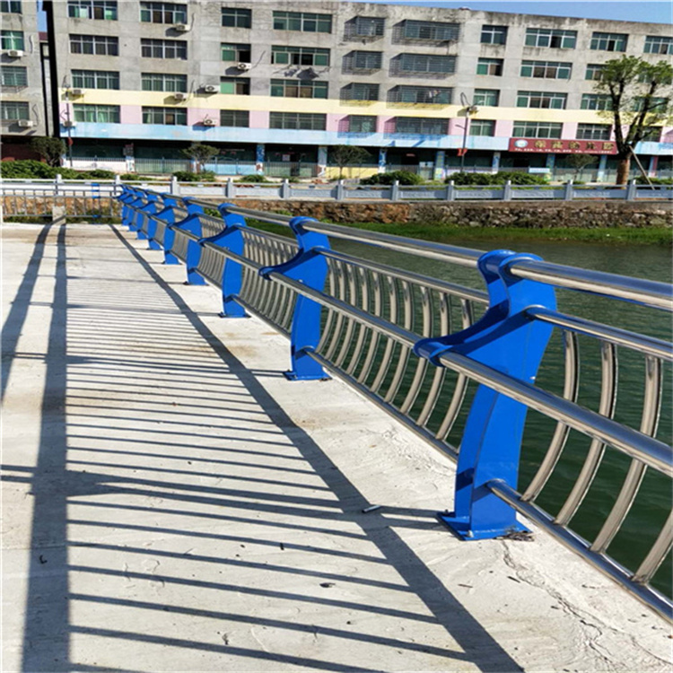 桥梁墙式防撞护栏常用规格型号工厂认证