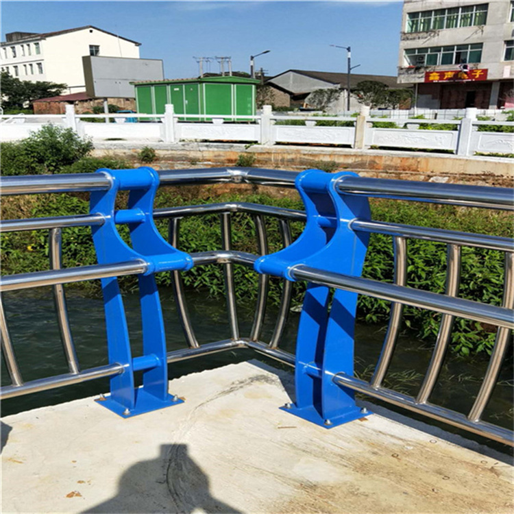 河道不锈钢护栏供应专注生产N年