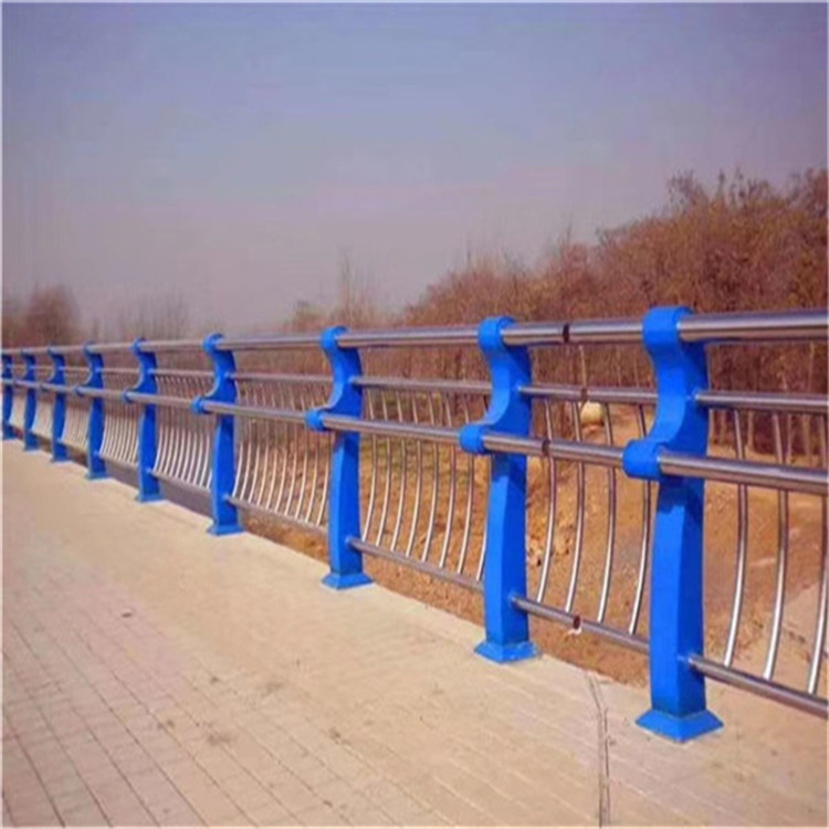 江门桥梁栏杆防护栏安装方便