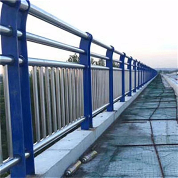 桥梁河道护栏现货报价全新升级品质保障
