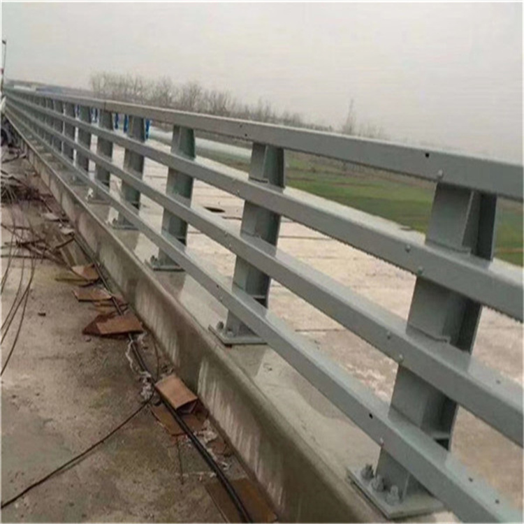 桥梁防撞围栏来料加工使用寿命长久