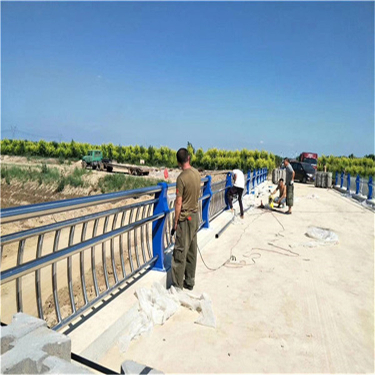 河道桥梁不锈钢护栏免费设计全新升级品质保障