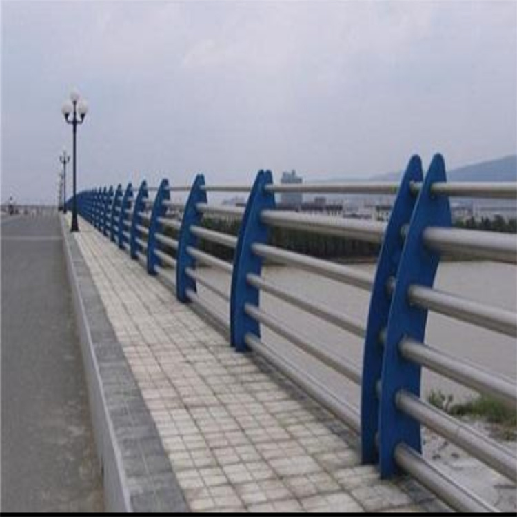 城镇桥梁防撞护栏制作公司专业生产N年