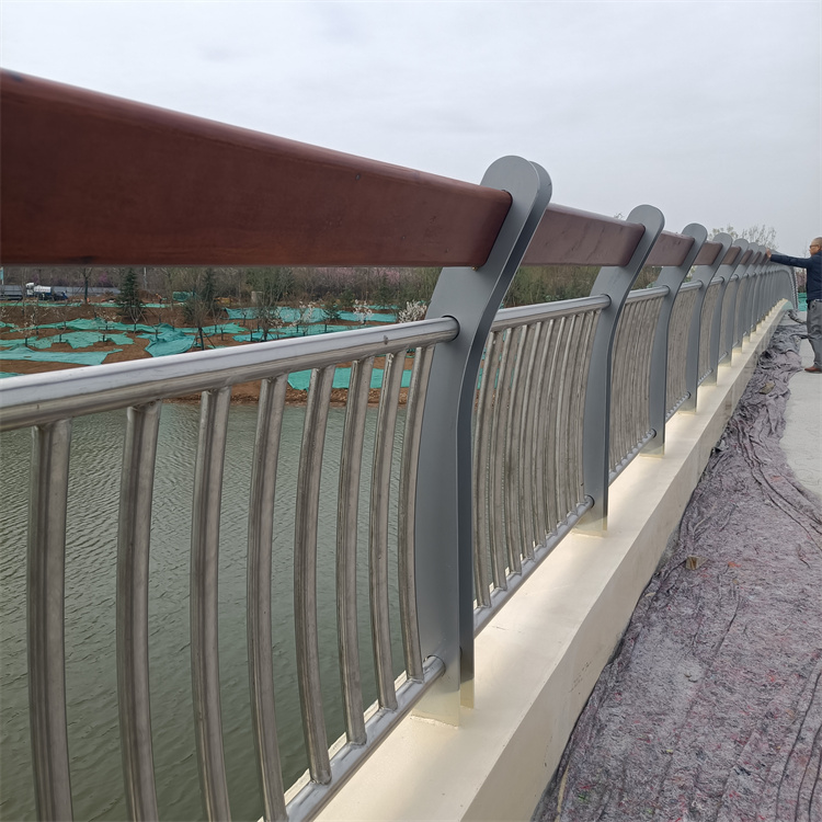 桥梁护栏不锈钢生产周期短优质材料厂家直销