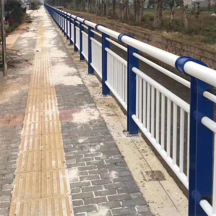 公路桥梁护栏施工安装打造好品质