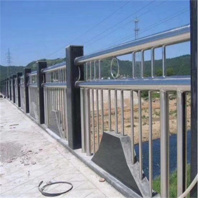 河道栏杆护栏安装方便放心购