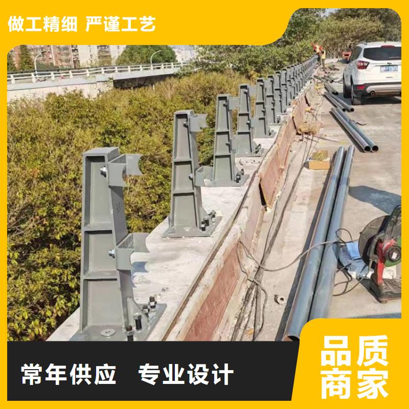 蚌埠桥梁不锈钢隔离防撞仿木护栏设备精良