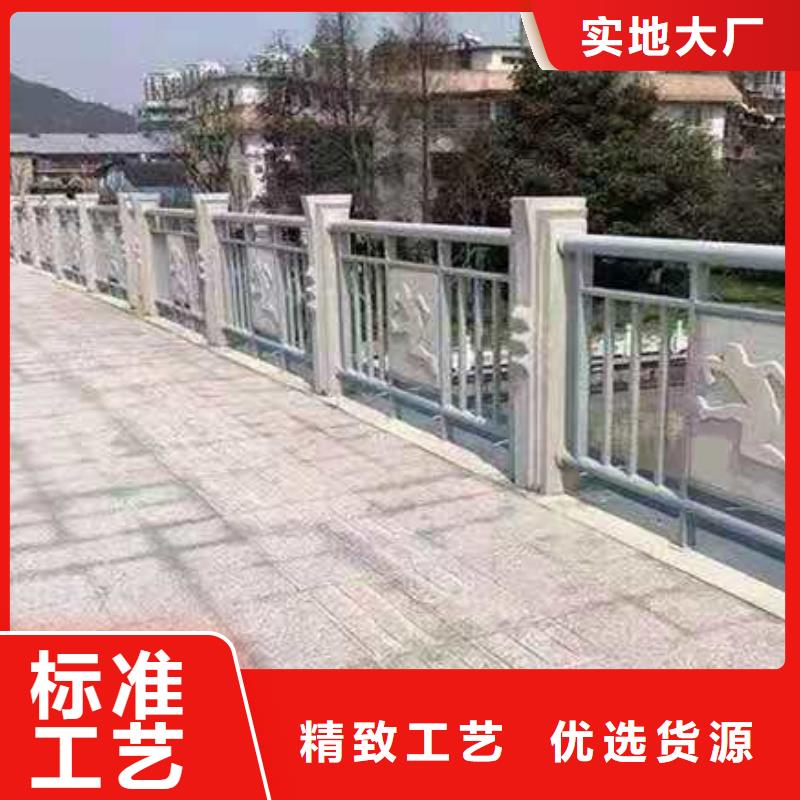​临高县三横梁防撞护栏便宜耐用原厂制造