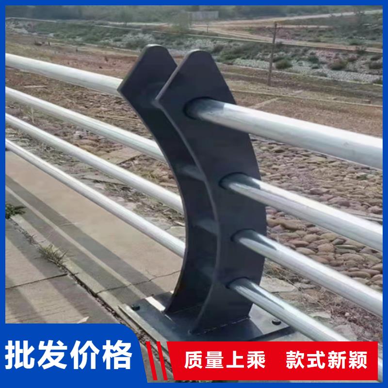 ##不锈钢复合管栏杆
桥梁厂家产品实拍