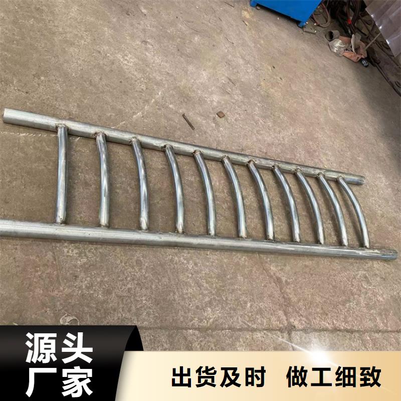 江西省宜春热镀锌喷塑防撞钢管护栏价格低
