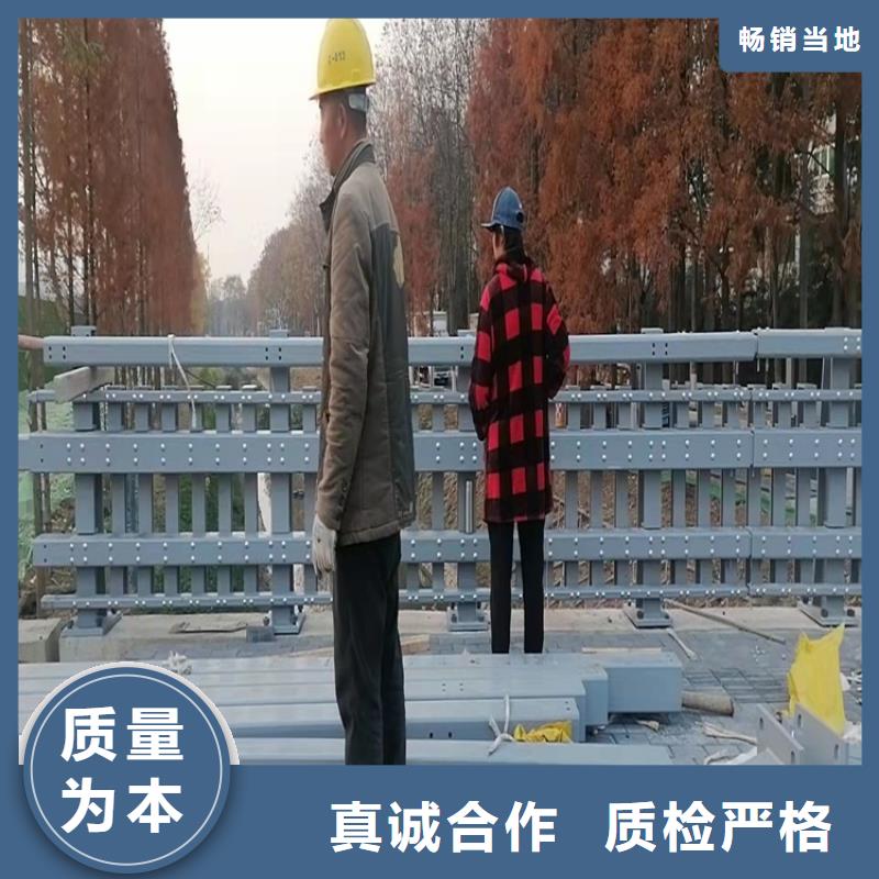 福建省龙岩市不锈钢碳素钢复合管护栏安全耐用