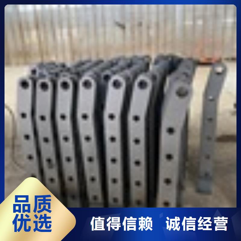 山东省滨州不锈钢防撞护栏现场安装