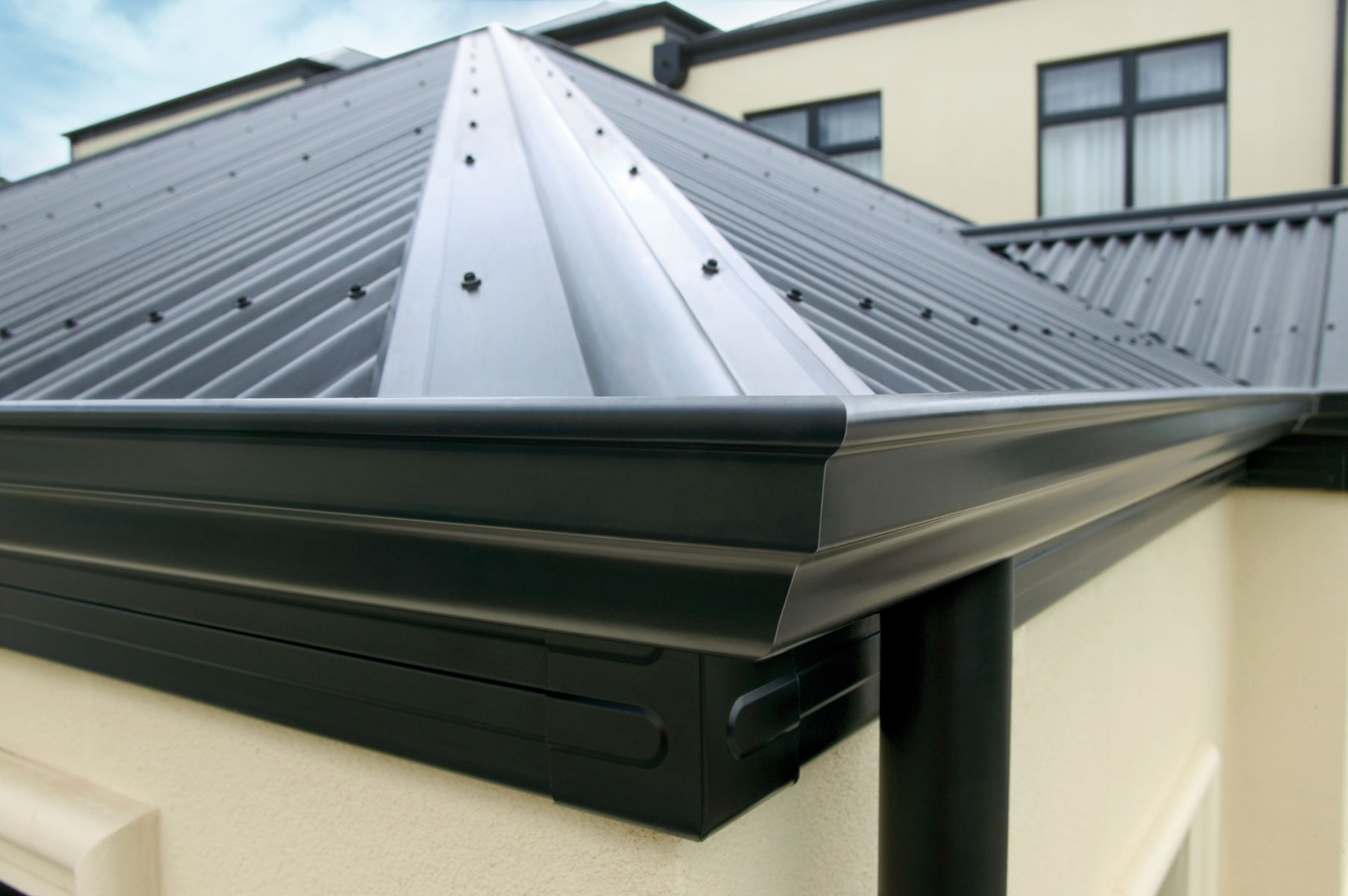 屋面彩铝雨水槽型号齐全用心做品质