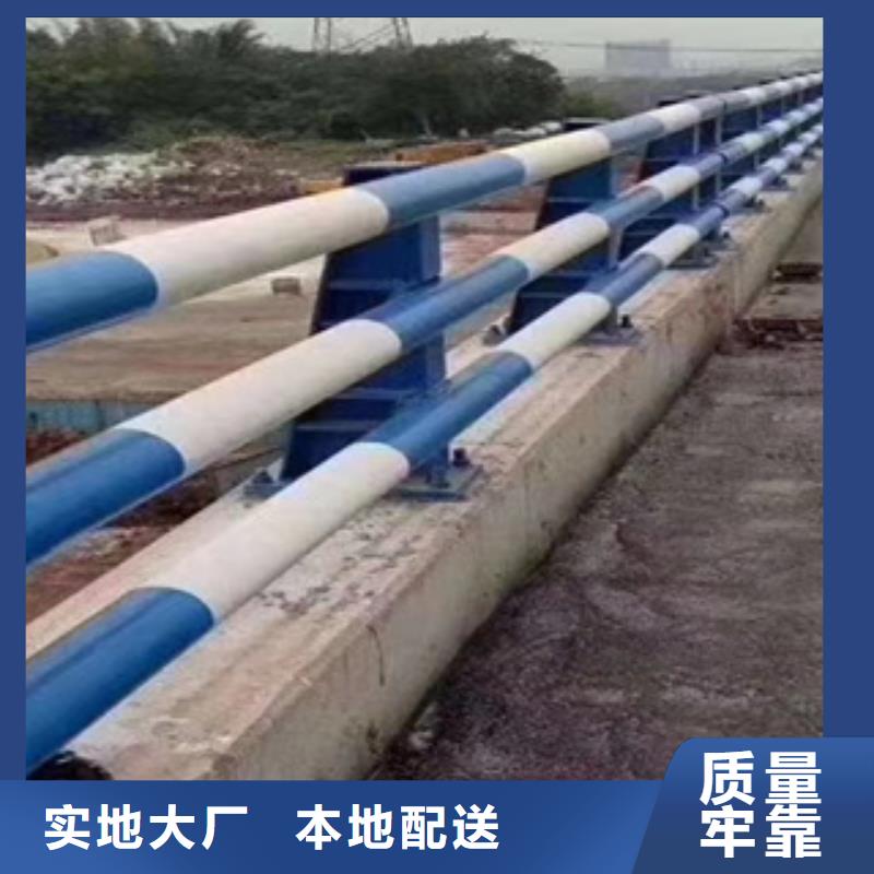 西藏桥上的防撞护栏安装简便