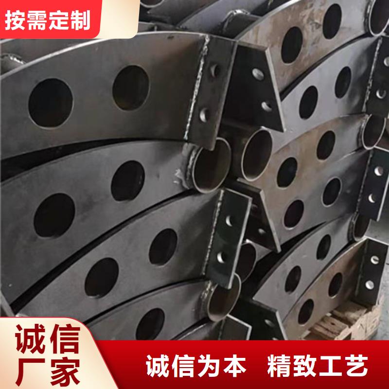 黑龙江护栏防撞护栏立柱原料层层筛选