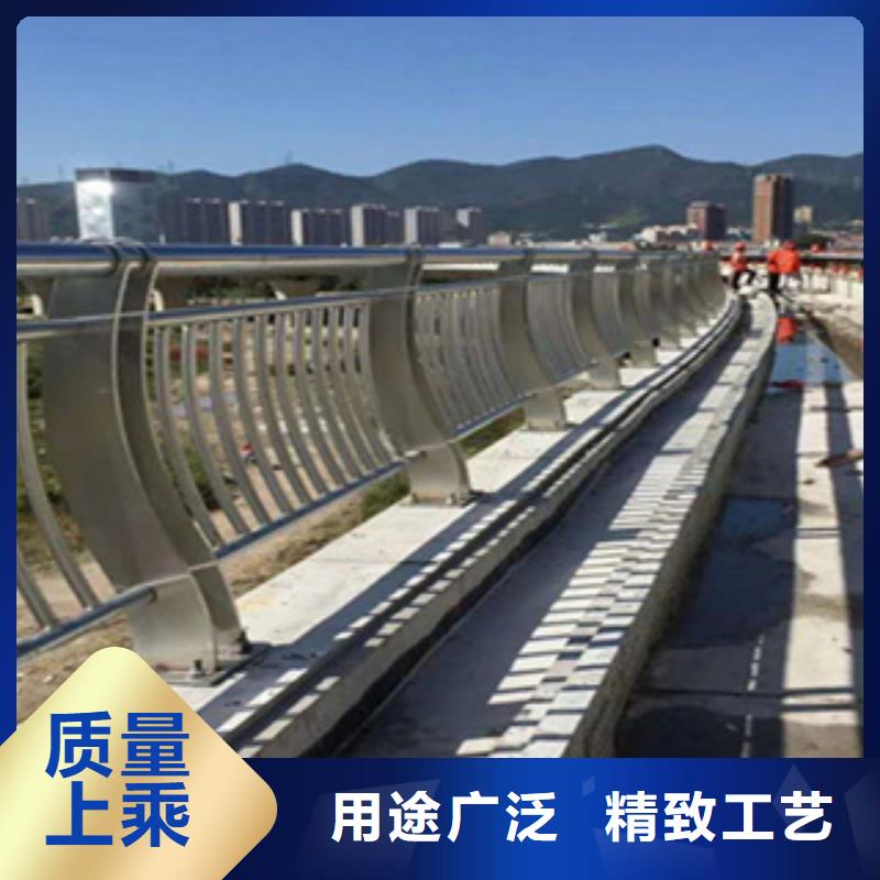 钢桥梁护栏可设计生产铁艺栏杆大量现货供应
