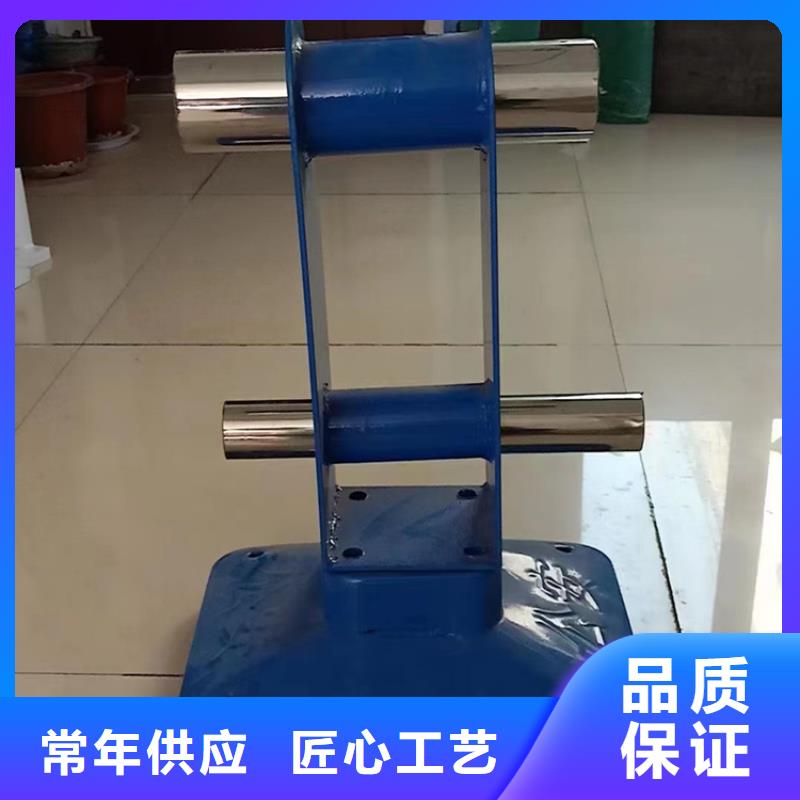 黑龙江省鹤岗蓝色钢板护栏立柱来图定制
