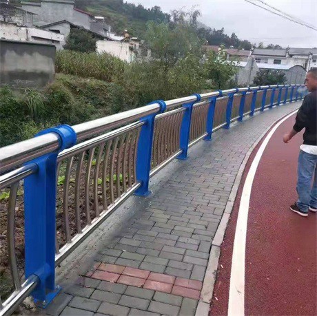 广东省广州市从化河道桥梁不锈钢护栏