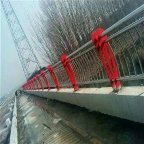 郑州不锈钢复合管护栏-郑州不锈钢复合管护栏实力厂家用心制造