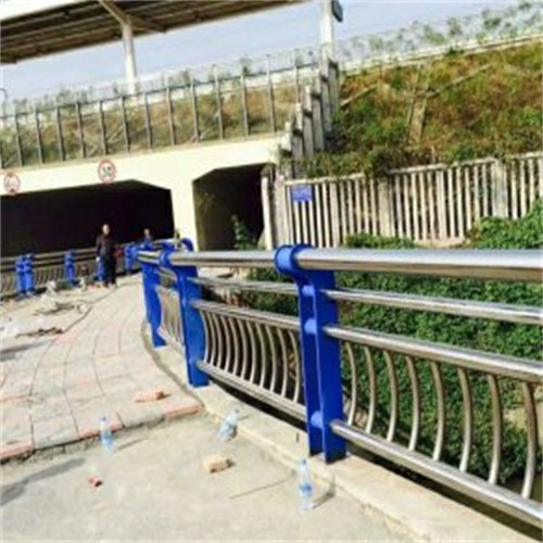 黑龙江大庆防撞钢板立柱厂家供应高标准高品质