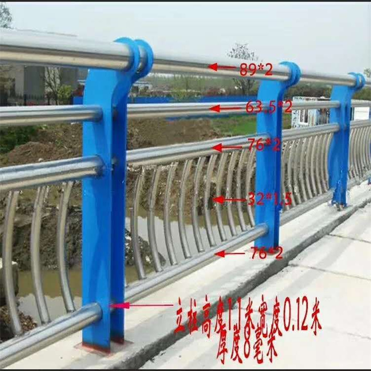 锡林郭勒乡村河道护栏施工安装
