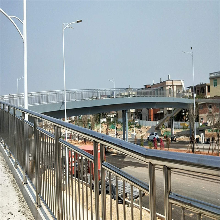 北京桥梁防撞护栏高度规范