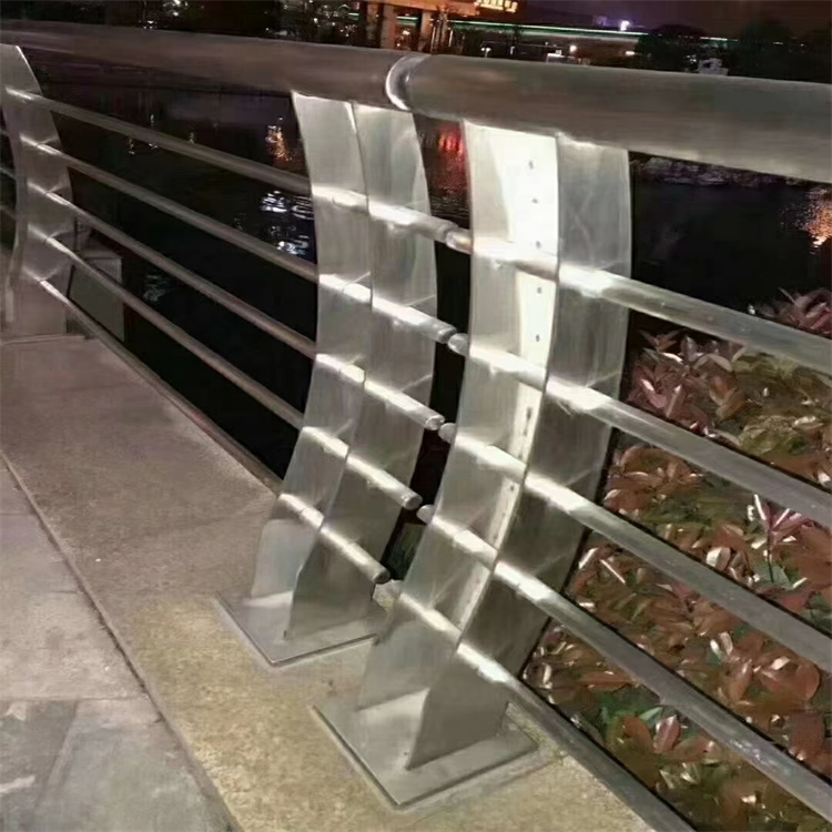 北京桥梁防撞护栏划分非标定制
