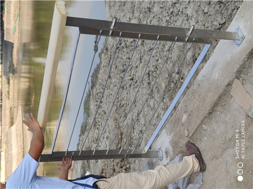 三门峡不锈钢防撞隔离灯光护栏氟碳漆品质保证