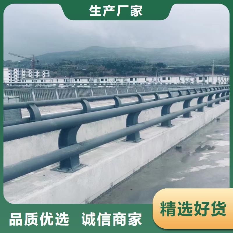 万宁市天桥不锈钢仿木隔离防撞护栏款式新颖