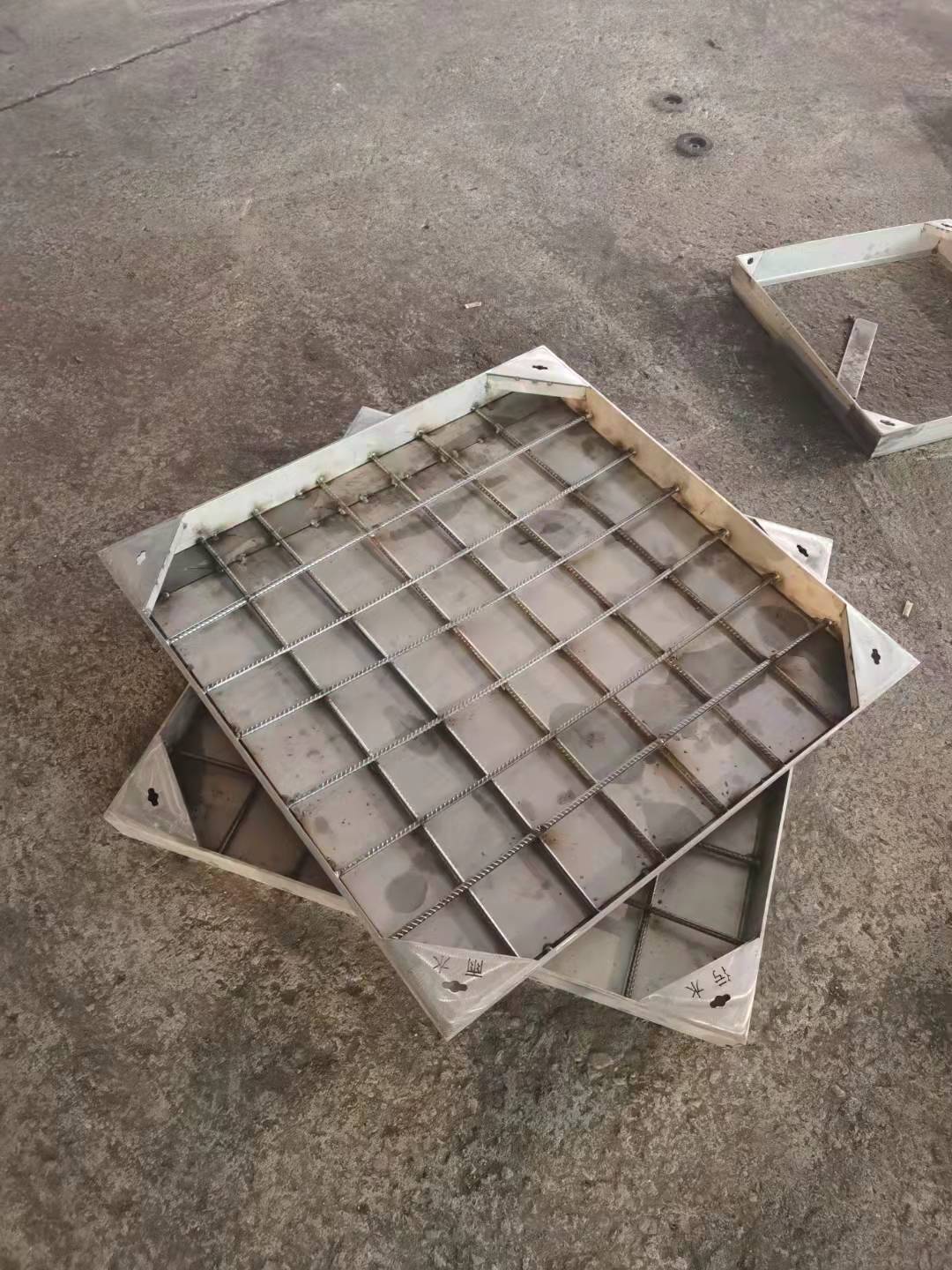 安阳不锈钢盖板隐形不锈钢井盖品质商家