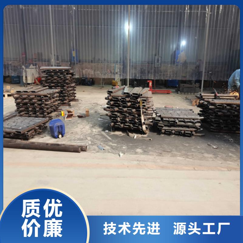 南昌生产防撞不锈钢复合管护栏的当地厂家