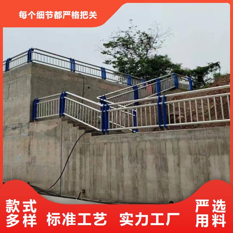 【道路护栏】国道抗冲击围栏实力厂商可定制