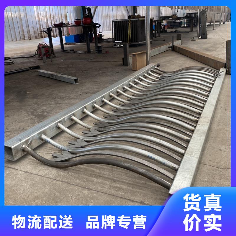 优选：新疆304不锈钢碳素钢复合管护栏基地厂家技术完善