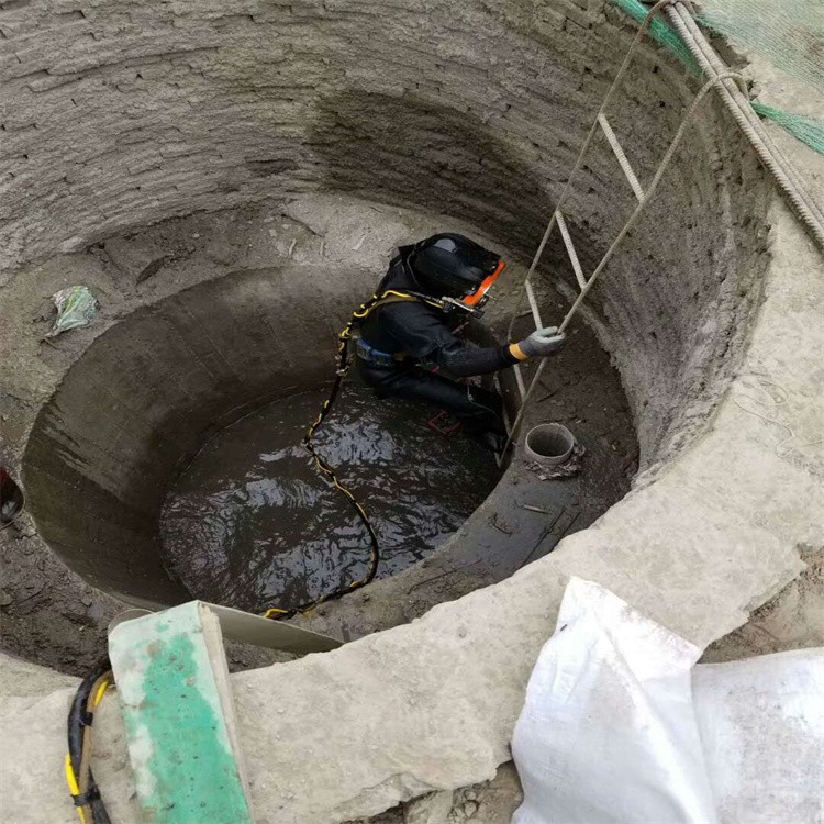 吐鲁番市潜水打捞队 - 承接水下工作
