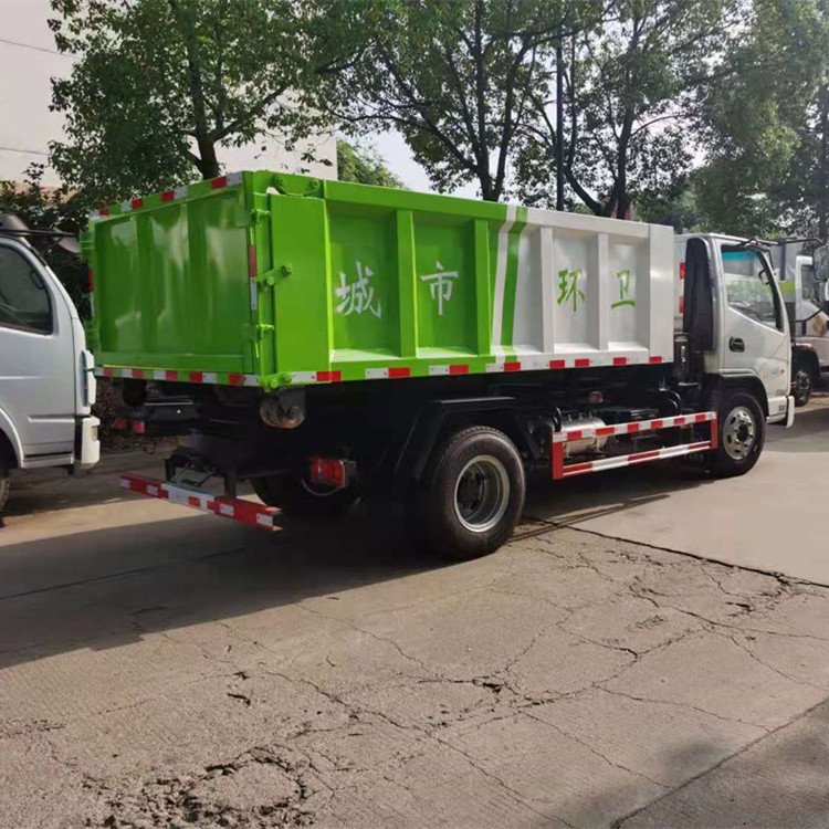 有机肥厂清运粪污运输车18吨拉粪污车在线咨询大品牌值得信赖