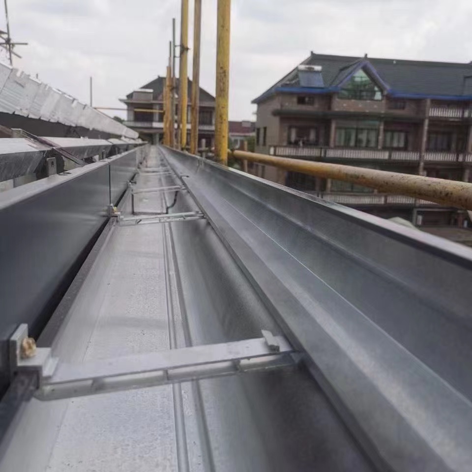 屋面金属接水槽安装专业生产品质保证