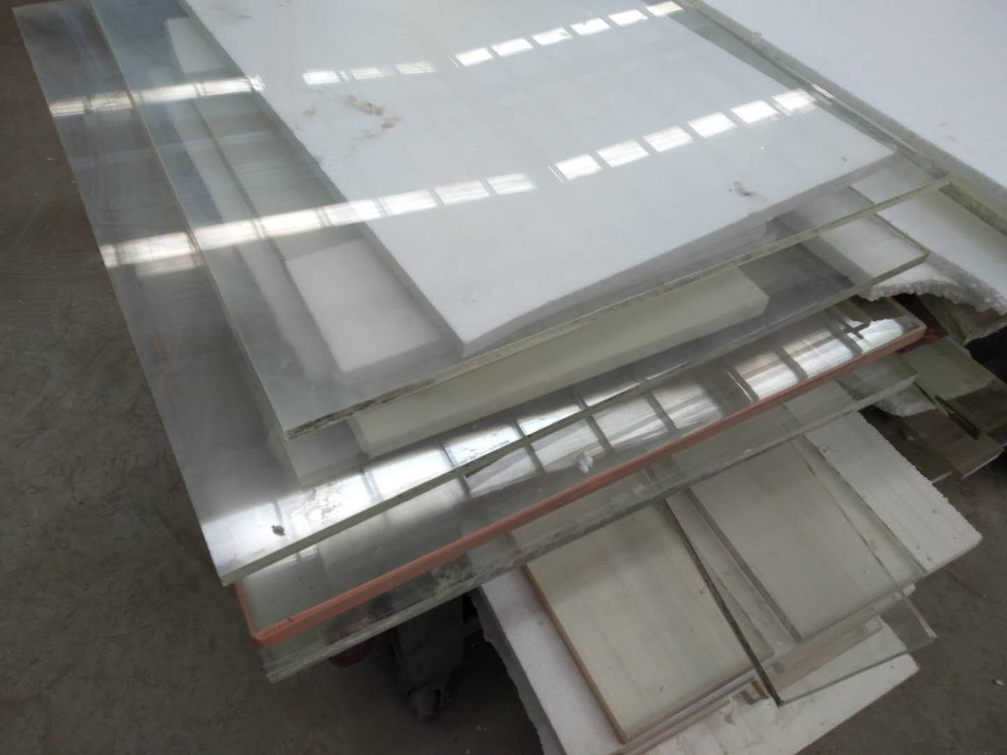 陕西生产
高铅玻璃
ZF6的基地