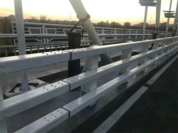 桥梁不锈钢复合管护栏报价吉安价格优惠