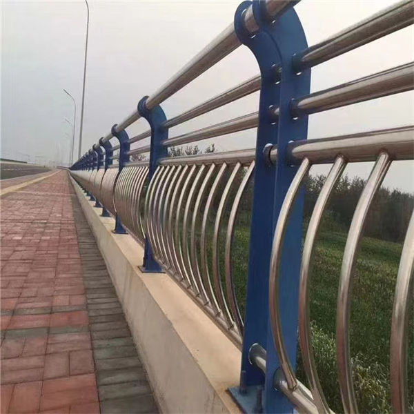 铝合金景观护栏厂广东省深圳横岗街道了解更多
