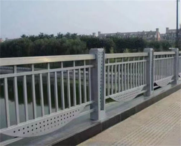 订制河北省秦皇岛不锈钢复合管河道景观护栏