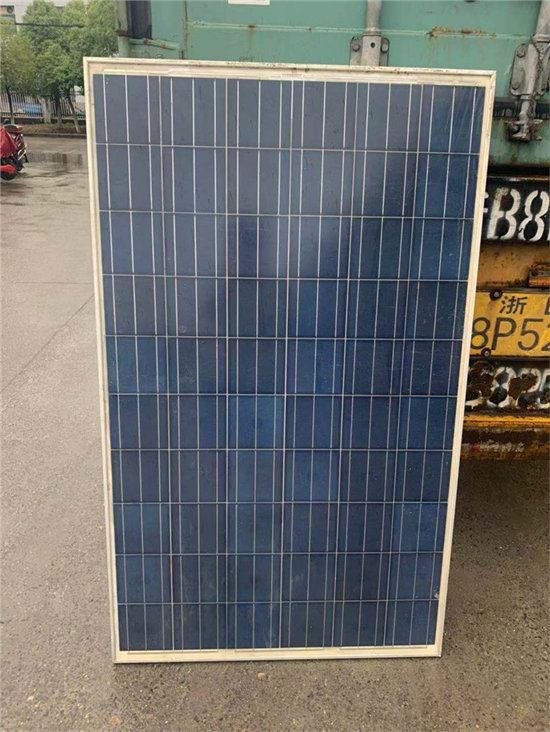 回收太阳能光伏板上门回收好产品有口碑