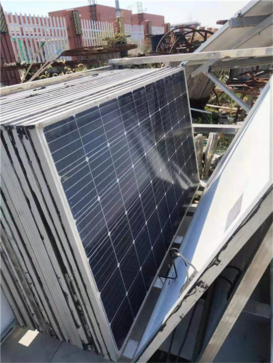 回收太阳能光伏板大量回收当地货源