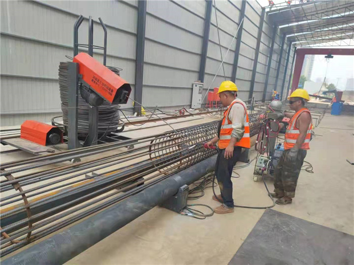 内蒙古鄂尔多斯12米钢筋笼滚焊机经久耐用