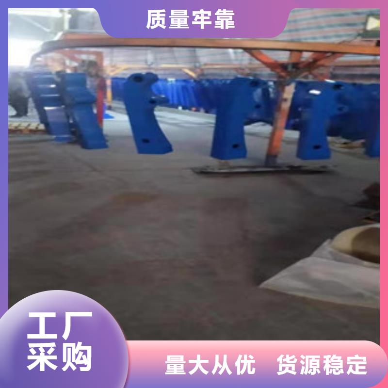 供应：天津不锈钢钢丝绳防腐木护栏用途广泛