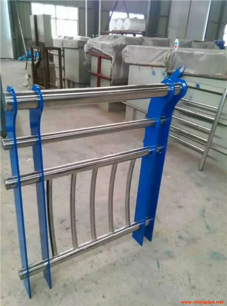 不锈钢复合管桥梁护栏结实耐用质量好匠心工艺